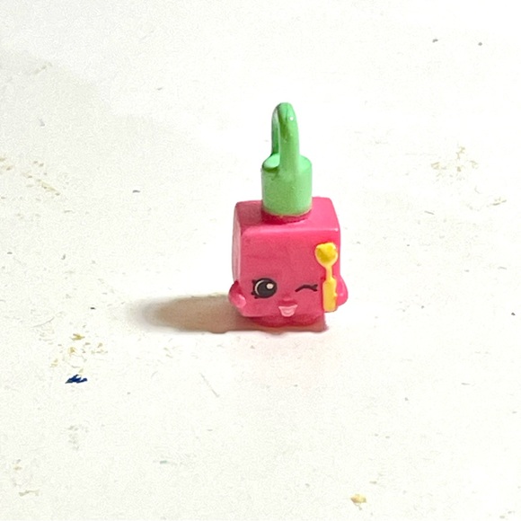 Shopkins Season 5 Charms - Picture 2 of 3